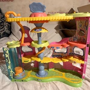 Littlest pet shop playhouse